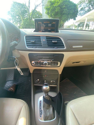 Imagem 4 de 15 de Audi Q3 2.0 Tfsi Ambiente Quattro 4p Gasolina S Tronic