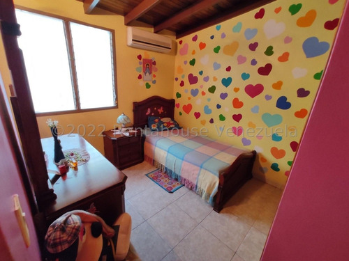 Imagen 21 de 27 de Casa Venta Urbanización Cerrada Agua Cómoda Nb