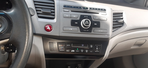 Imagem 8 de 14 de Honda Civic 2013 1.8 Lxs Flex 4p