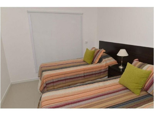 Apartamento En Alquiler Por Temporada De 2 Dormitorios En Playa Brava