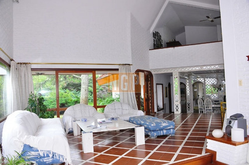 Casa En Lugano, 4 Dormitorios -ref:19810