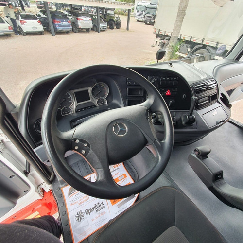 Imagem 11 de 15 de Caminhão Mb 2651 Actros Cavalo Traçado 6x4 Bug Leve 2019