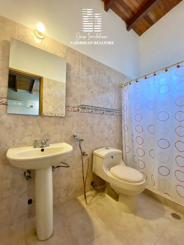 En Venta Acogedora Casa Quinta, Ubicada En El Sector Palosano, La Asunción