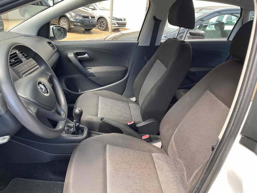 Imagen 8 de 10 de Volkswagen Polo 2019 1.6 Startline Mt