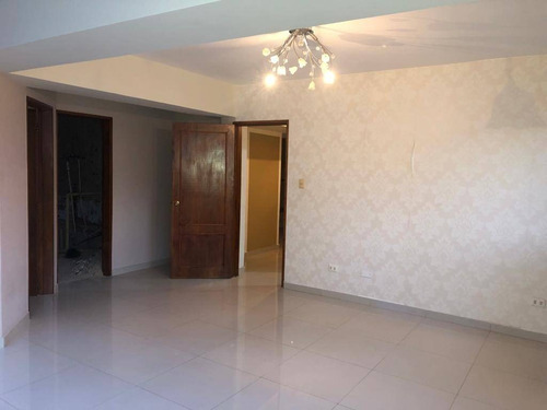 Imagen 7 de 12 de Venta De Amplio Pent House En La Trigaleña Valencia. Código 440181