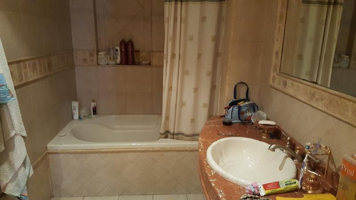Imagen 14 de 25 de Excelente Chalet De 6 Ambientes En 2 Plantas - Venta - Lanus Oeste