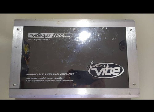 Imagen 1 de 1 de Amplificador De Sonido Lanzar Vibe 247 Expert Series