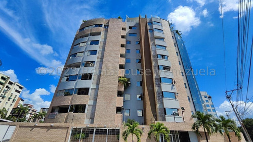 Asg Hermoso Apartamento Lujoso En San Isidro 24-8874