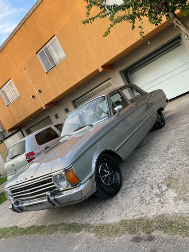 Ford Falcón Standar