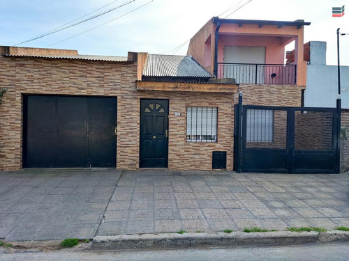 Casa En Venta | B° Sarmiento | Luján