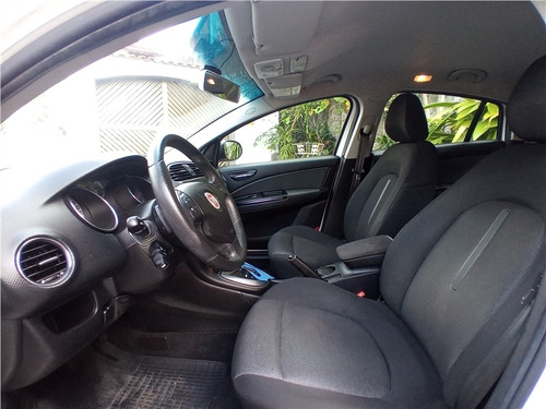 Imagem 8 de 13 de Fiat Bravo 1.8 Essence 16v Flex 4p Automático