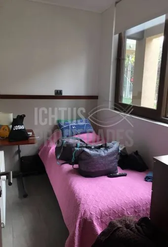 Robles / Colegio Los Alerces