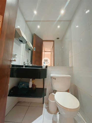 Imagen 16 de 26 de Oficina En Venta En Providencia A Pasos De Metro Tobalaba