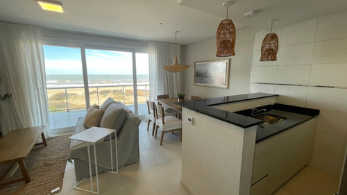 Venta De Departamento Tres Ambientes Con Vista Al Mar Ubicado En Valeria Del Mar