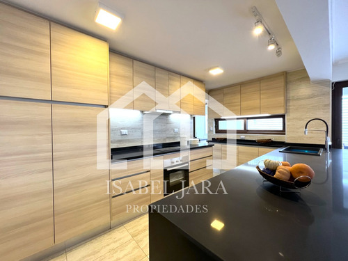 Compra C/arriendo Depthouse 3d/3b/jardín - Las Condes