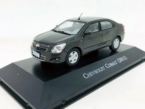 Auto Chevrolet Cobalt 2011 Escala 1:43 Ixo Colección Metal