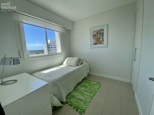 Imagen 12 de 30 de Apartamento En Venta Y Alquiler 2 Dormitorios Y Servicio Aquarela Tower & Club - Punta Del Este Mansa