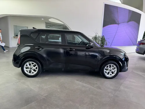 Kia Soul 5p LX L4/1.6 Aut