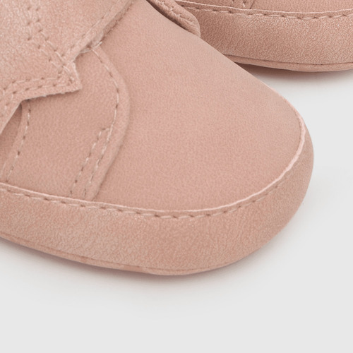 Botin Para Niña Con Aplicación Estrella En El Velcro De Caña