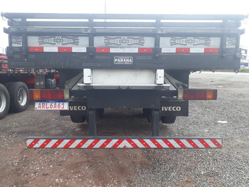 Imagem 3 de 14 de Iveco 240e25 Truck Ano 2010