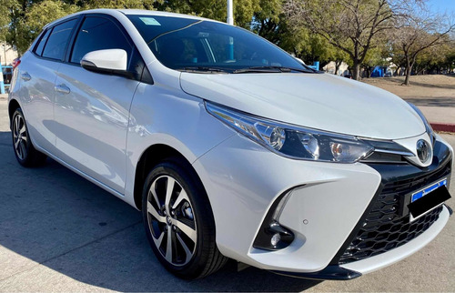 Imagen 3 de 16 de Toyota Yaris 2022 1.5 107cv Xls Pack