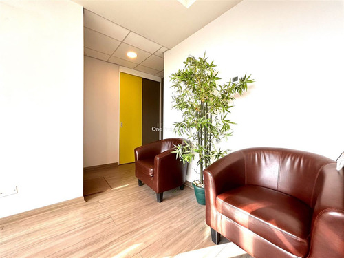 Oficina Venta 48m Est Y Bodega Metro Manuel Montt Impecable
