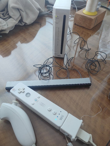 Consola Nintendo Wii 512mb Bolso +sports +motion +juegos Blanco (Usado)