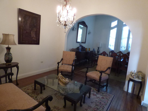 Casa En Venta En La Plata
