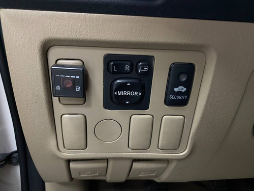 Toyota Hilux SW4 2.7 SR 4X2 16V FLEX 4P MANUAL