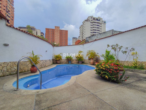 Imagen 17 de 23 de Exclusiva Casa Con Piso De Mármol En La Trigaleña, Daniela J.