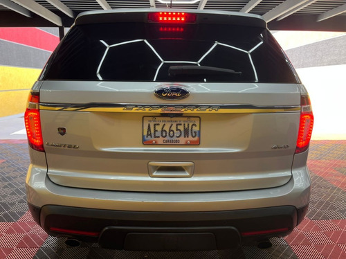 Imagen 5 de 16 de Ford Explorer Limited