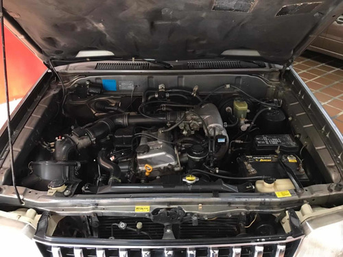 Imagen 11 de 11 de Toyota Meru 2.7 4x4
