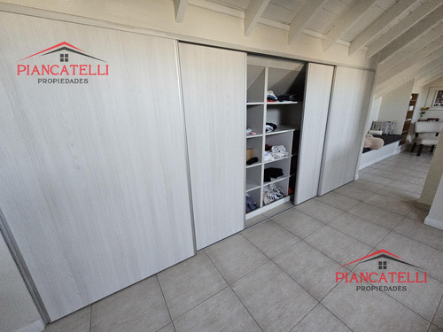 Venta De Casa En San Barrio San Patricio Con Hermoso Parque