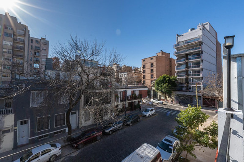 Ph De 3 Ambientes Con Terraza Refaccionado En Venta En Almagro