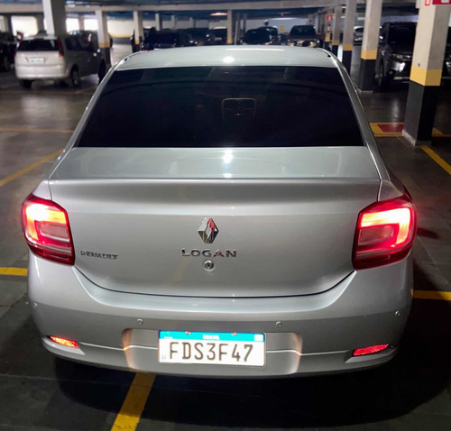 Renault Logan 2018 1.0 12v Authentique Sce 4p