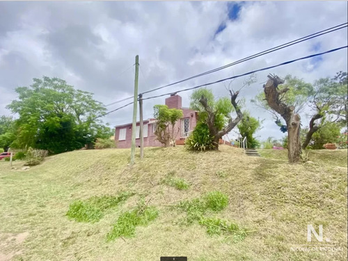 Excelente Oportunidad De Compra. Casa En Playa Mansa, Punta Del Este