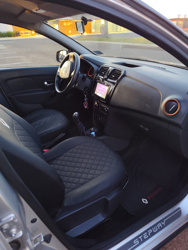Renault Sandero Stepway 1.6 Privilege 105cv