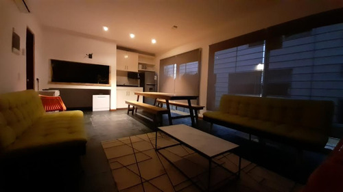 Casa En Venta Con Pileta Abierta En Rincón Del Indio, Maldonado, Uruguay.