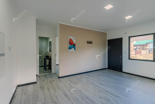 Casa A Estrenar En Venta En Barrio Los Coirones, San Martín De Los Andes, Neuquén, Patagonia Argentina, Sistema De Entrega Llave En Mano, Totalmente Terminada