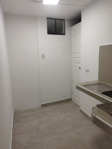 Departamento En San Borja, Mini Departamento En San Borja, Departamentos En San Borja, En Avenida Rosa Toro Cuadra 9 Cruce Con Canada Cuadra 35, Excelente Zona Comercial Todo A La Mano