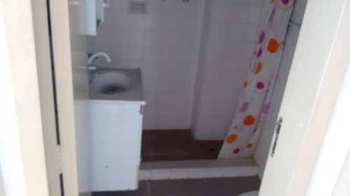 Próximo Ao Metro E Escola Tecnica.