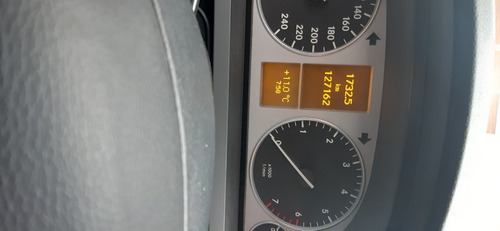 Imagen 13 de 17 de Mercedes Benz B 180 Sport Tourer