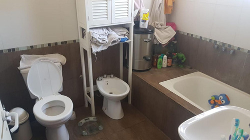 Dúplex En Venta - 2 Dormitorios 2 Baños - Cochera - 122 Mts2 - Villa Elvira