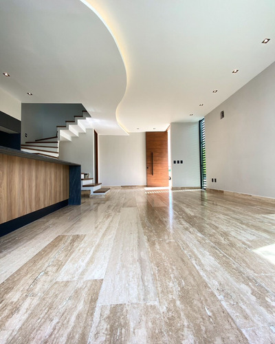 Venta De Casa En Residencial Arbolada