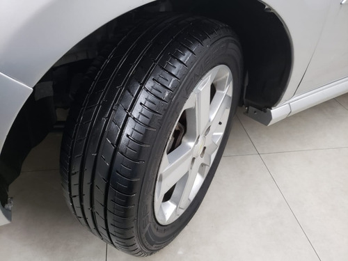 Imagem 3 de 14 de Chevrolet Montana Sport 1.4 2014 2015