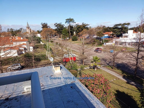 Imagen 13 de 14 de Apartamento De Muy Buen Nivel Constructivo Cw182796