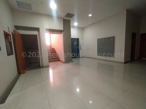 Imagen 3 de 30 de Local En Venta Barquisimeto Zona Centro, Selena Pacheco, Tlf. 04245197639 22-20231. Lara, Venezuela