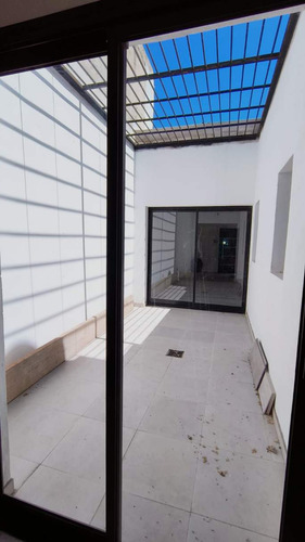 Arguello: Monseñor Ferreyra 6730 Amplia Casa De 3 Dor C Pileta