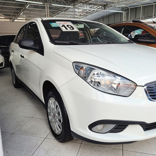 Imagem 3 de 12 de Fiat Grand Siena 2019 1.0 Attractive Flex 4p