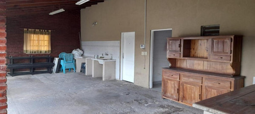 Casa En Venta - 5 Dormitorios 3 Baños - 220 Mts2 - Chivilcoy